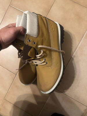 Men's tan boots unused size 42