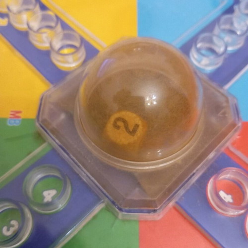 Knock Out used board game known as Griniaris