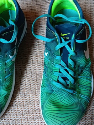 Nike athletic shoes used, size 36.5 green/turquoise