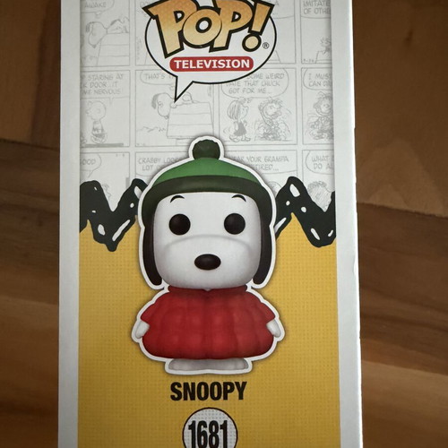Funko Pop Snoopy Chase #1681 new in box