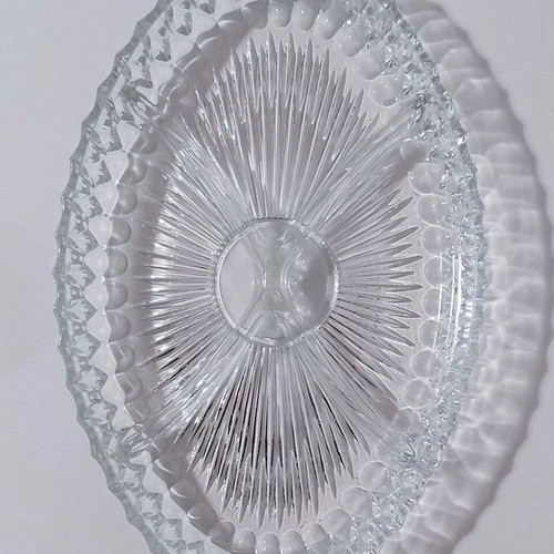 Vintage crystal serving platter 4 sections like new for appetizers and nuts