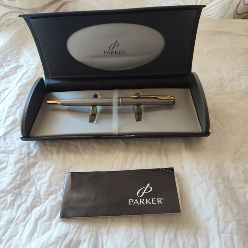 Parker Sonnet Stainless Steel GT pen