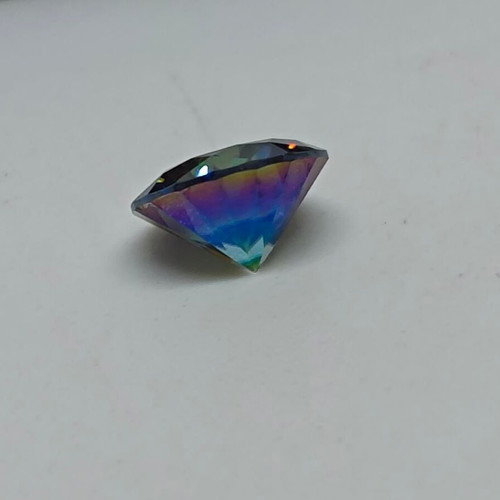 Moissanite precious stone 1ct like new, blue color, perfect cut