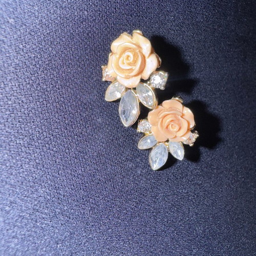 Earrings with rose flowers like new, pink