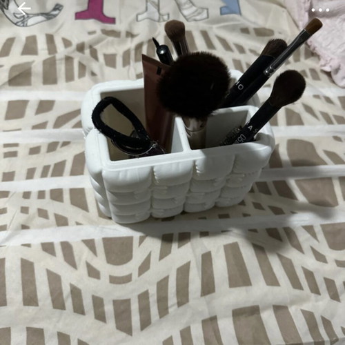 Organiser makeup like new, handmade 3D printed puffy design