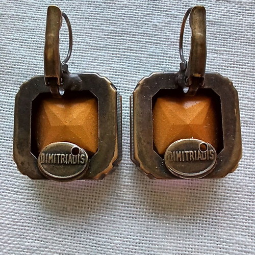 Art Wear Dimitriadis Earrings like new with iridescent crystals