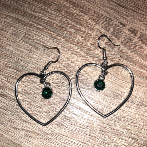 Handmade heart punk gothic alternative earrings green silver new