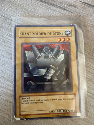 Yu-Gi-Oh! Giant Soldier of Stone card used SDY-E011