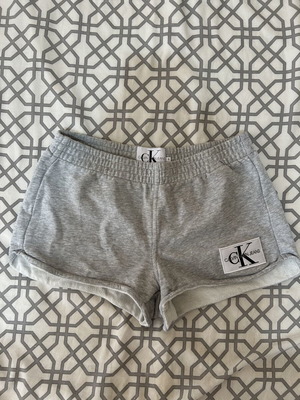 Calvin Klein κοντά σορτς με χαμηλή μέση, σαν καινούργια, γκρι, μέγεθος M