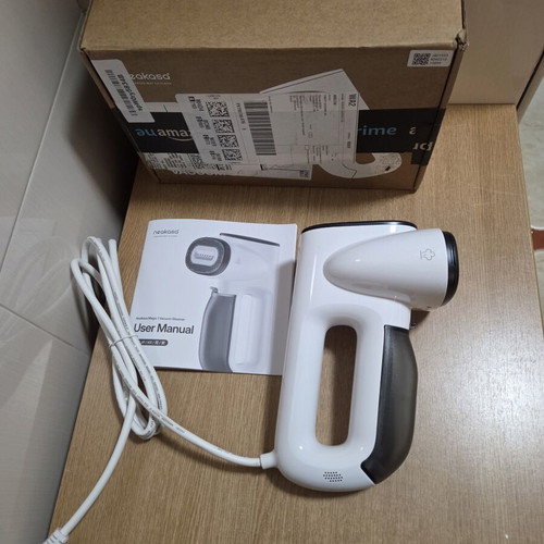 Neakasa Magic 1 Portable Vertical Steamer with Vacuum Function new