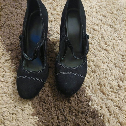 Migato suede pumps used, black with white stitching, size 39