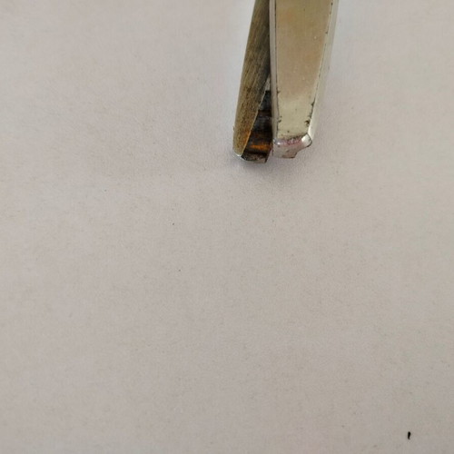 Sewing scissors used with serrated blades for zigzag cutting Solingen Prazision Sandkaulen