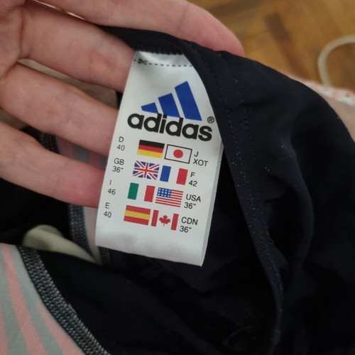 Adidas ολόσωμο μαγιό καινούργιο, μέγεθος S, μαύρο με πορτοκαλί λεπτομέρειες