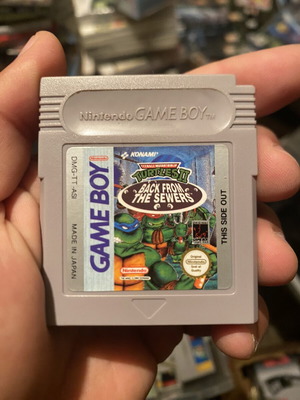 Turtles Back From The Sewers Game Boy cartridge like new