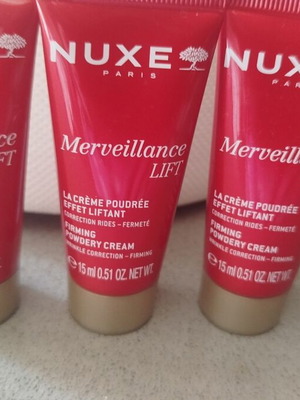 Nuxe Merveillance Lift συσφικτική πουδρένια κρέμα, 45 ml