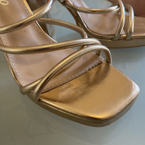 Sandals gold color platform size 38 like new