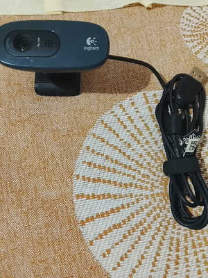 Logitech HD 720p desktop computer camera used, very good condition