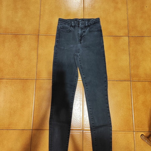 Guess jeans slim fit tube size 25 like new black gray