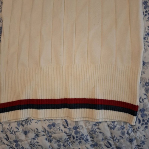 Kazaka unisex ecru with red and blue trim