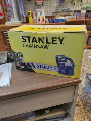 Stanley Gas Chainsaw with Oregon Blade new