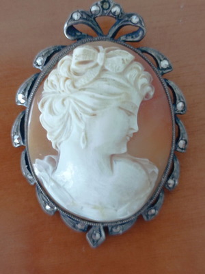 Vintage cameo Sterling Silver brooch and pendant, 5 cm