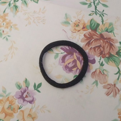 Black hair elastic with perfect elasticity