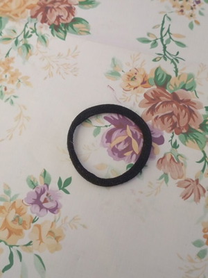 Black hair elastic with perfect elasticity