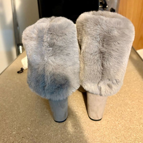 Nine West gray suede boots size 38 new
