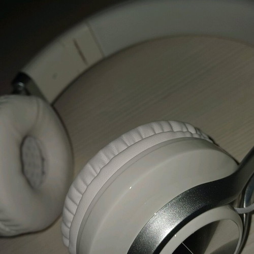 MO9168-06 headphones new