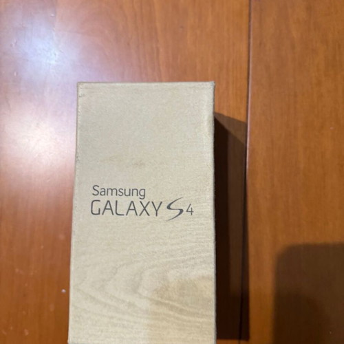 Samsung Galaxy S4 Display Replica used with original style box