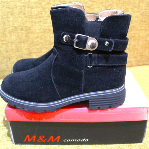 Girls' boots used, size 35, black
