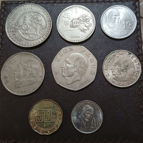 Set of 8 Mexican coins, assorted