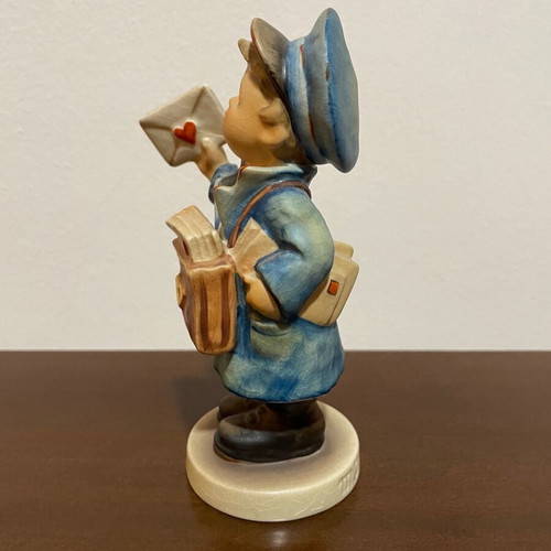 Hummel Goebel Vintage Postman Porcelain Figurine new