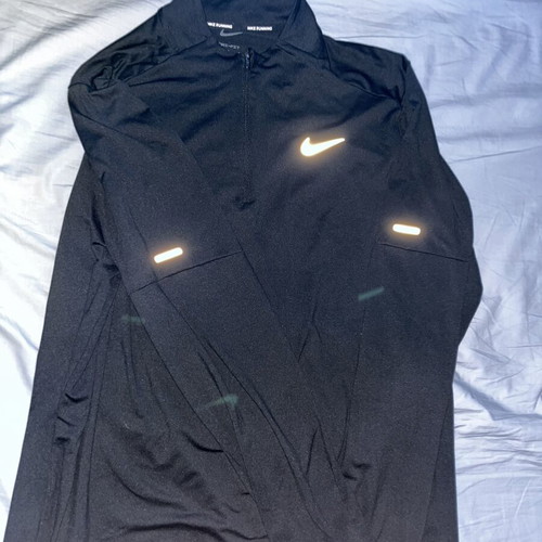 Nike running Dri-FIT Element men's shirt size L like new, black