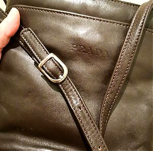 Αυθεντική vintage δερμάτινη τσάντα Prada μαζι με δώρο