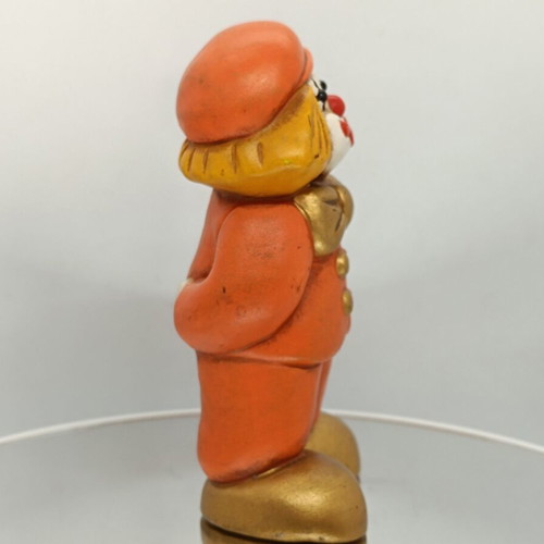 Thun figurine used, porcelain and ceramic