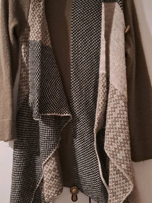 Hype cardigan like new, beige and brown, size S