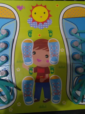 Wooden educational two-in-one shoelace tying toy