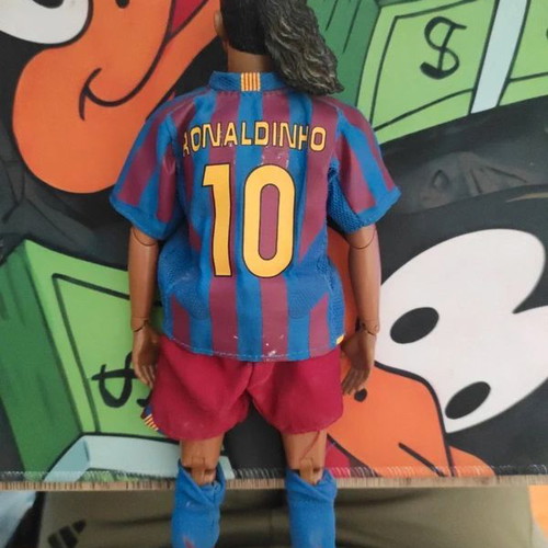 Ronaldinho figure 2005-2006 used