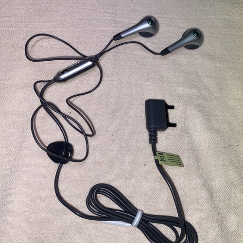 Sony Ericsson KRY 101 1413 R2C vintage handsfree earbuds