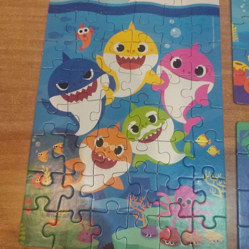 Baby Shark puzzle like new, set of 3x48 pcs
