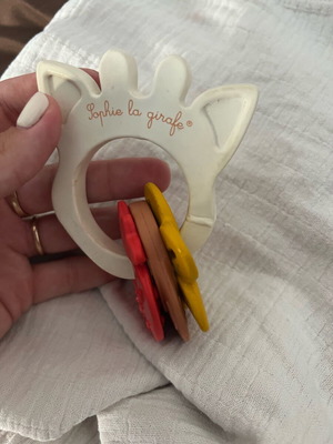 Sophie La Girafe αρωματικό δαχτυλίδι σαν καινούργιο, μασητικό μωρού με άρωμα βανίλια καρύδα φράουλα