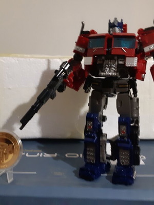 Transformers Optimus Prime figure 18cm new with collectible coin