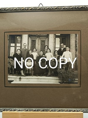 Large cardboard photo of a middle-class family from Veria, interwar period, used