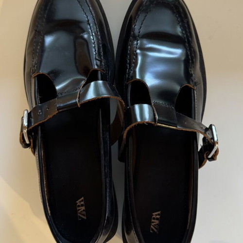 Zara shoes size 39 like new, black