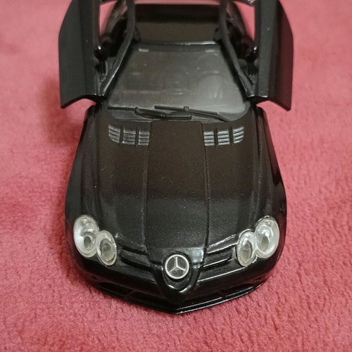 Mercedes SLR New Rays 1:32 like new with opening doors