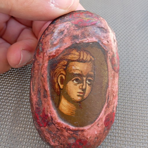 Canvas on pebble vintage artwork 8x5 cm like new