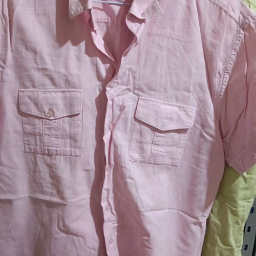 Shirt with Short Sleeves like new, size XL, pink and green