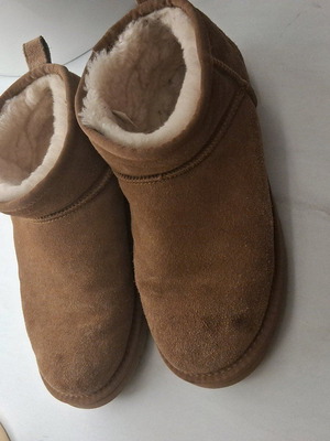 Ugg παπούτσια σαν καινούργια, μπεζ, μέγεθος 42