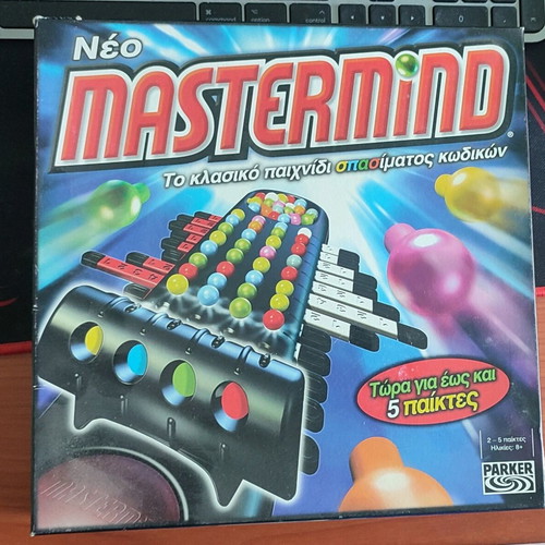 Mastermind board game like new